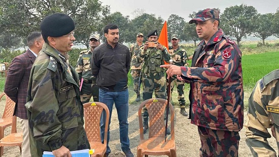 বিজিবির বাধায় সীমান্তে কাঁটাতারের বেড়া নির্মাণ বন্ধ করলো বিএসএফ